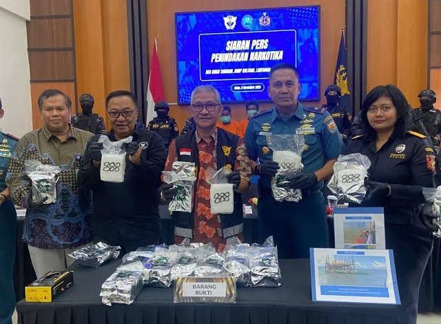 DIAMANKAN : KPPBC Tipe Madya Pabean B Tarakan memperlihatkan barang bukti narkotika yang berhasil mereka amankan tahun 2024 lalu. (IST)
